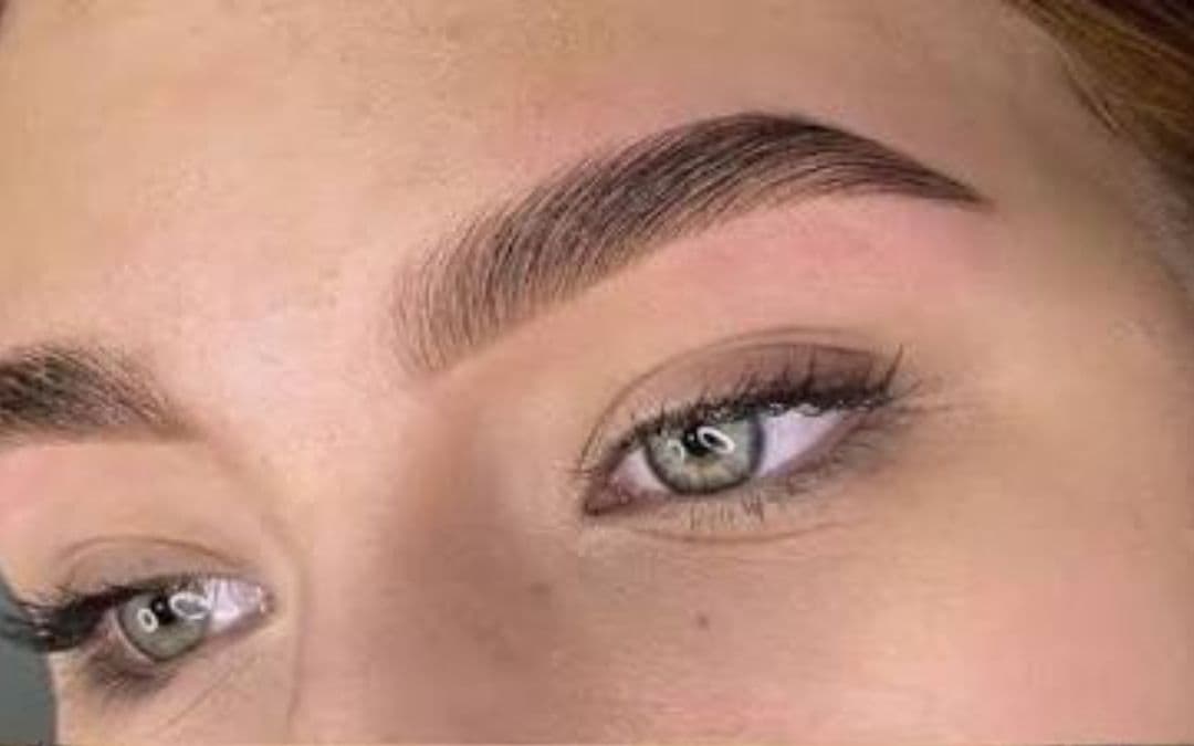 Laminado de cejas